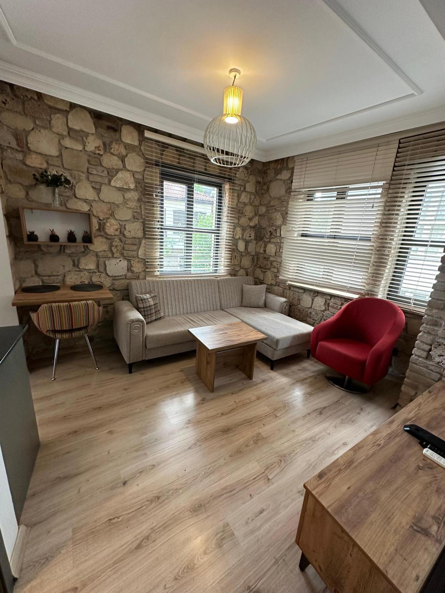 Sera Homes Kaleici Oldtown Апартаменты Анталья