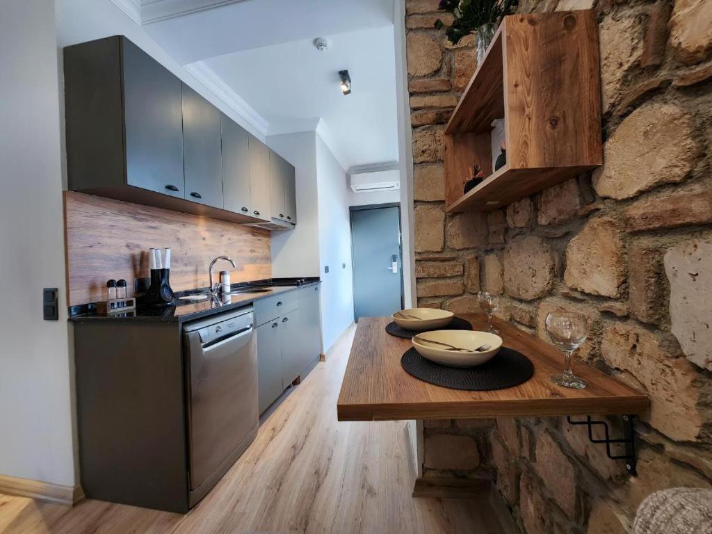 Апартаменты Sera Homes Kaleici Oldtown *